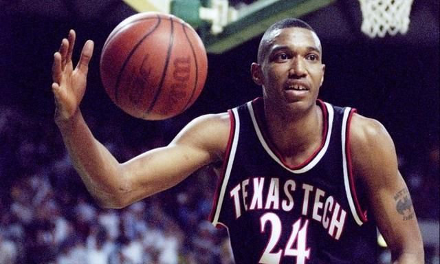 第五:托尼·巴蒂第6到第8他们分别是罗恩莫瑟,蒂姆托马斯,阿尔那多福