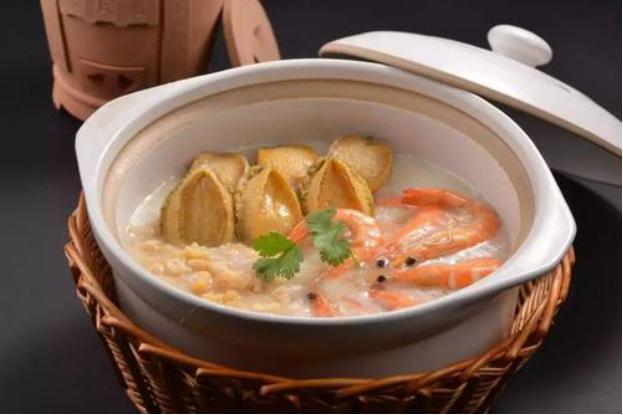 精选美食:飘香鱼片,鲍鱼鲜虾粥,五香卤牛腩,酸笋炒肉的做法