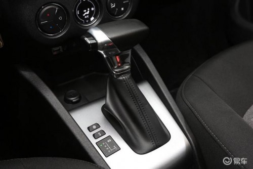 C3L兼顾轿车的舒适性与SUV的通过性