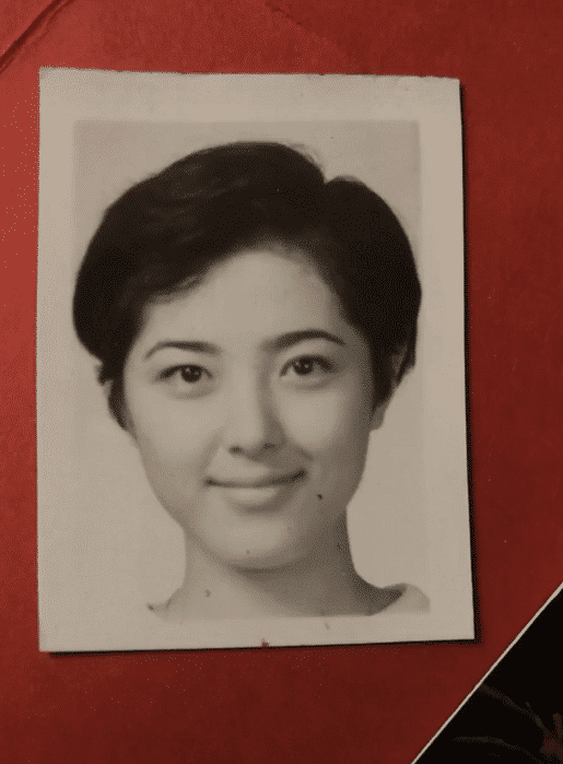 早年中戏学生证件照,章子怡,胡静太美了,看见她更惊艳