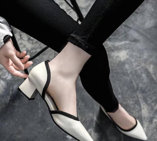 勾勒白皙纤细的脚背,双足秀气养眼|脚背|气质|高跟鞋_新浪新闻