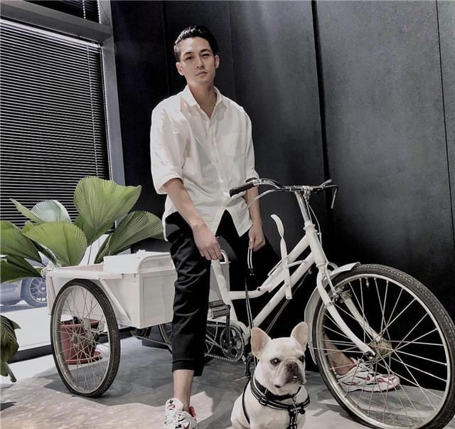 王霏霏孟佳自嘲很糊求放过盘点两人回国资源竟看不出谁更虐