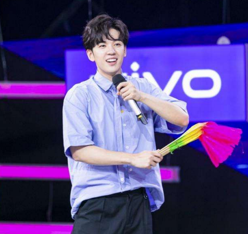 《快本》急需注入新血液,官宣新企划选主持,金子涵伍嘉成呼声高