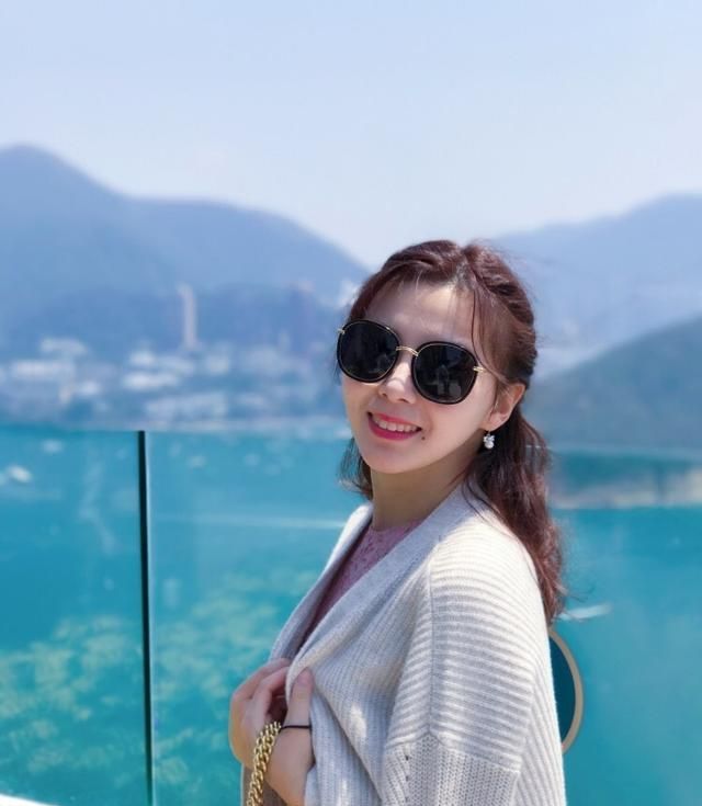 28岁体操奥运冠军何可欣,退役后二次发育变女神,今感情无人敢问