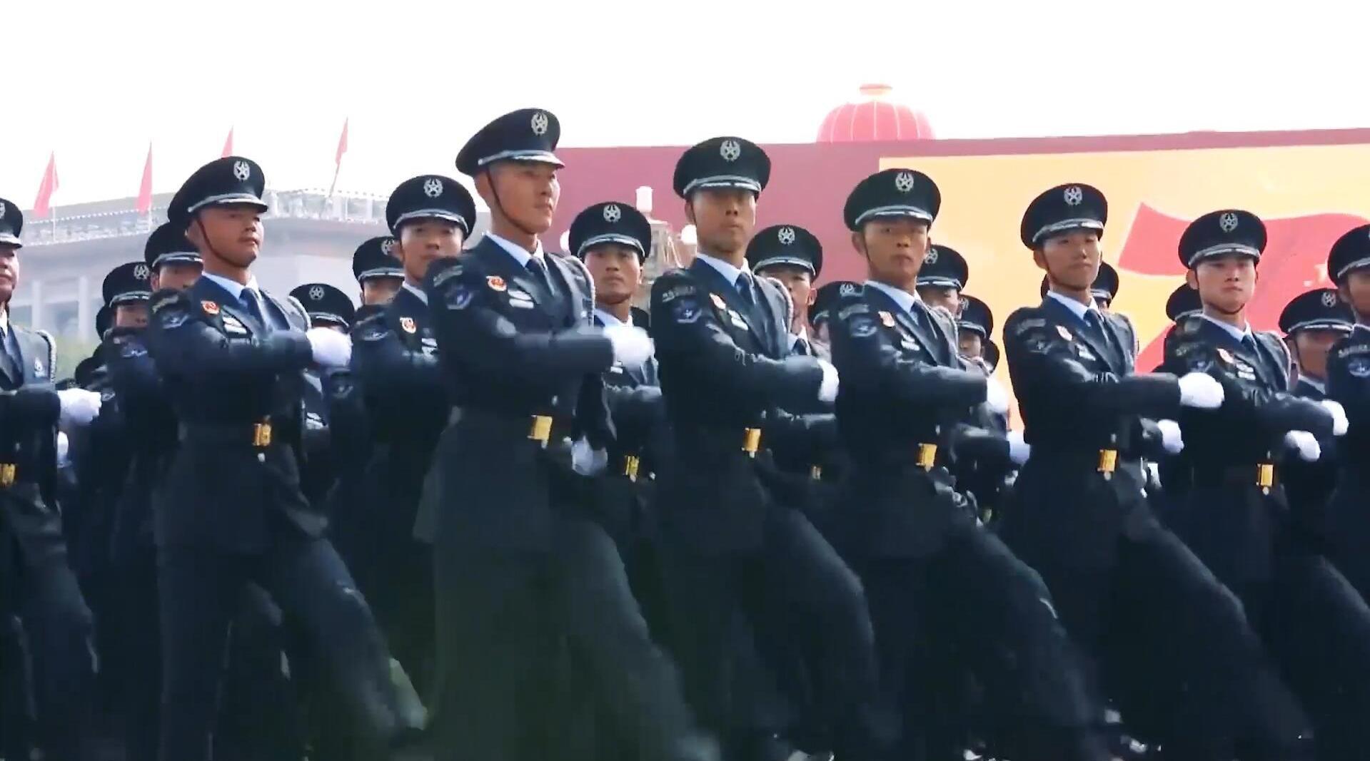 70周年大阅兵文职人员方队首次亮相阅兵场汇聚天下英才67