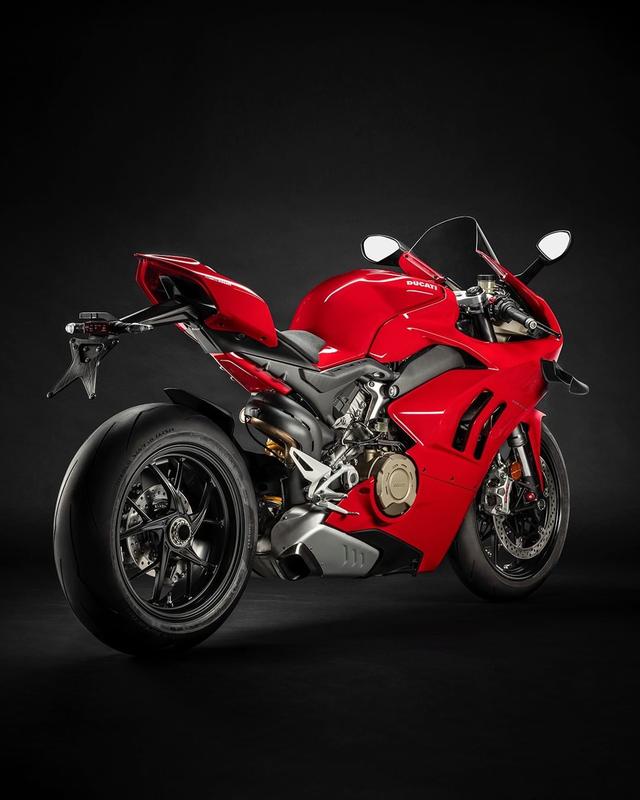 摩界杜卡迪2020款panigalev4s亮相售价为238万298万元