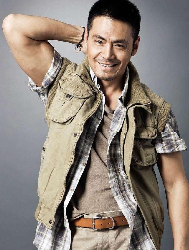 张纪中砸100万将邵兵赶出剧组又为3亿家产和樊馨蔓起纷争