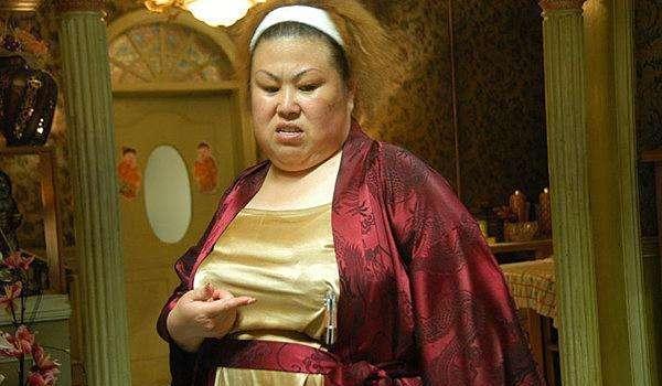 进入演艺圈30年,一直以富婆形象示人,如今她怎么样了__财经头条