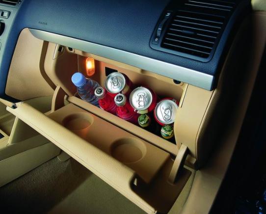 汽车不只是能拿来开车，罕见的五大隐秘功能，关键时刻还能救命