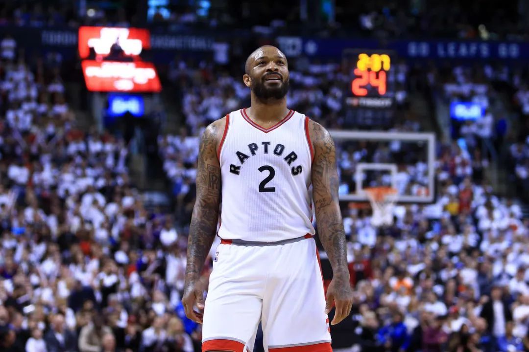 pj塔克的选秀报告!35顺位出身,为何等了六年才爆发?