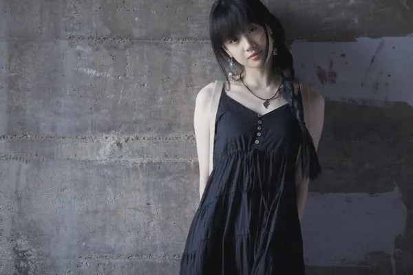 王瑶|李梦|白灵_新浪新闻