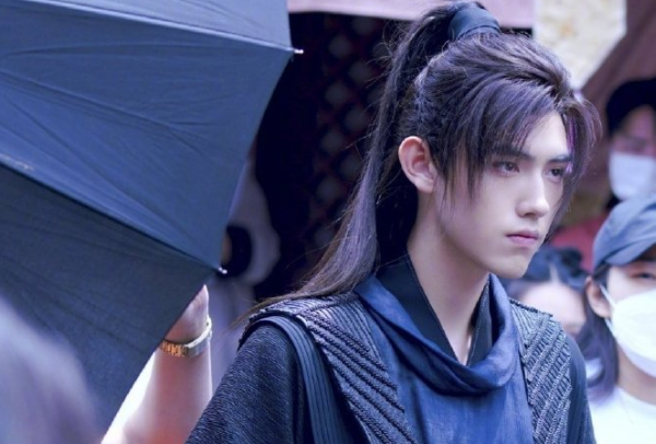 天涯客首曝定妆照两位男主颜值出众皓衣行遇到劲敌了