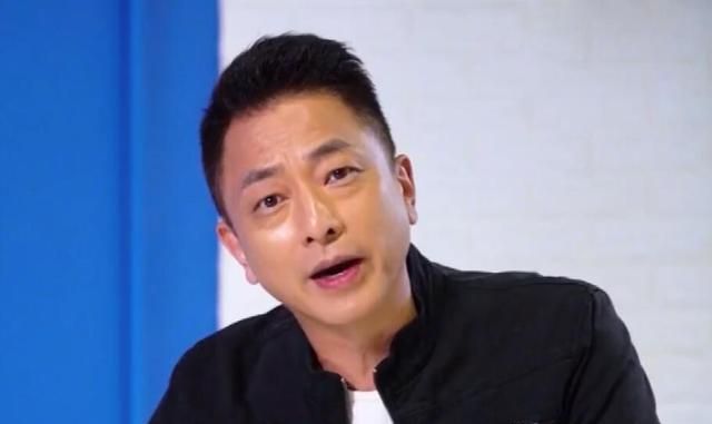 麦长青做艺人每月三四千想着成大明星就不止这数哪知红不起来