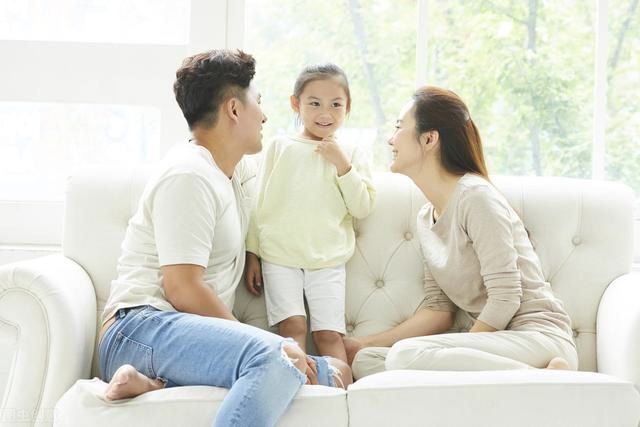 原生家庭对孩子影响有多大?学校教育孩子知识,父母培养孩子能力