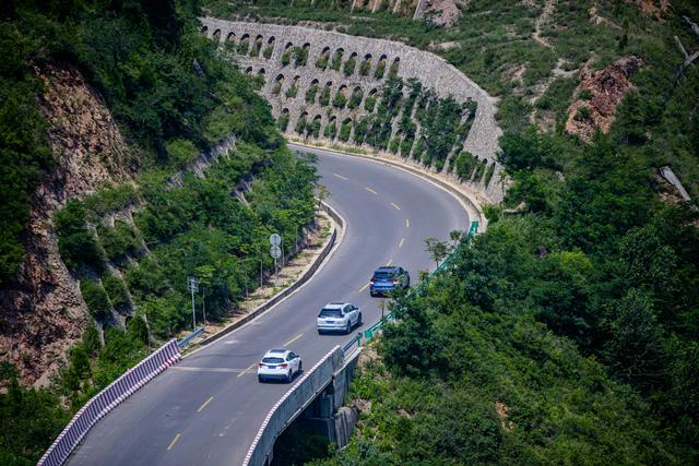 出众实力 广本全系suv挑战最美环山路发卡弯-新浪汽车