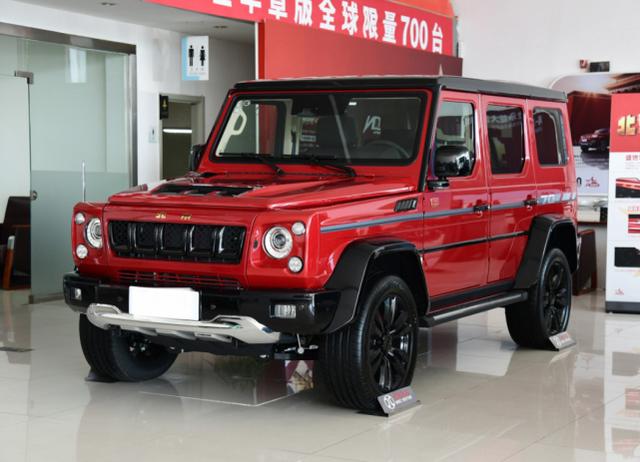 北京bj80终于火了,轴距2米8,配电控分时四驱,搭2.0t 281马力