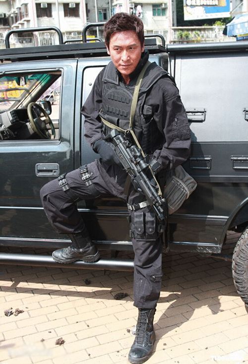 "视帝"马德钟发文庆结婚27年!12岁两人相识,40年后仍恩爱如初