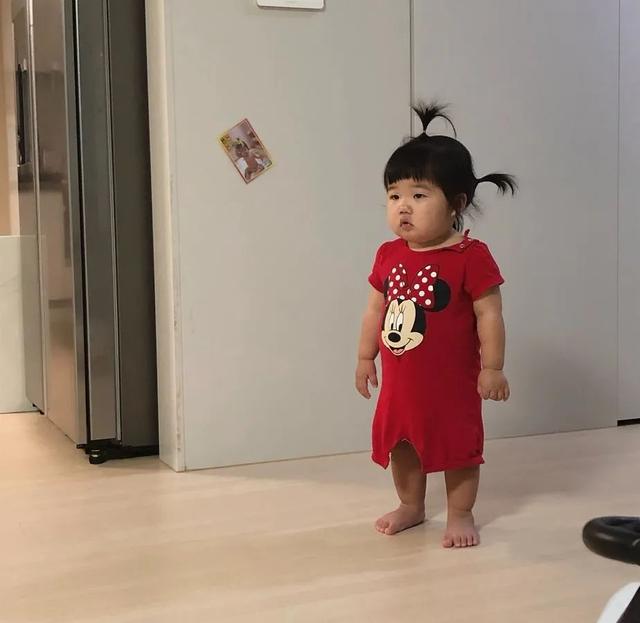 3岁韩国小姑娘活成38岁大叔救命我竟在她身上看见我爸的影子