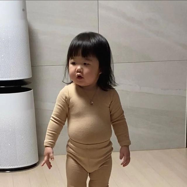 3岁韩国小姑娘活成38岁大叔救命我竟在她身上看见我爸的影子