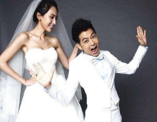 丈夫是儿时偶像27岁如尝嫁给了他今32岁的她被宠得像公主