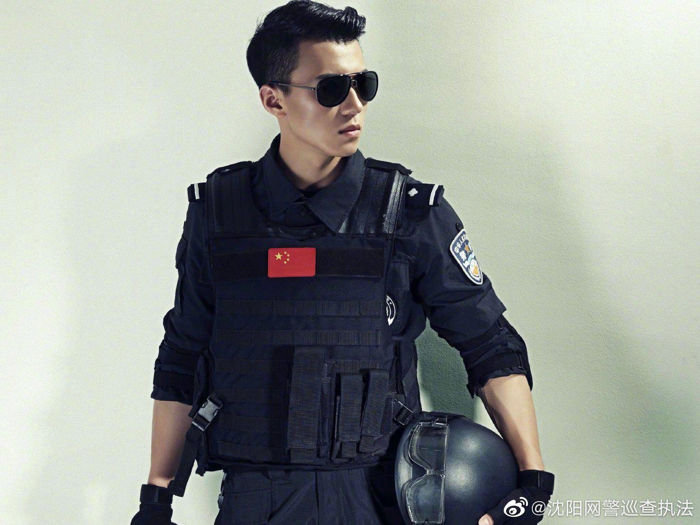 不好说 ,但衣服确实能影响颜值……|衣服|长安|警察_新浪新闻