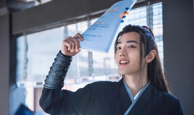 陈情令导演放下工作力挺肖战谈受伤历史对线黑子请做个人吧