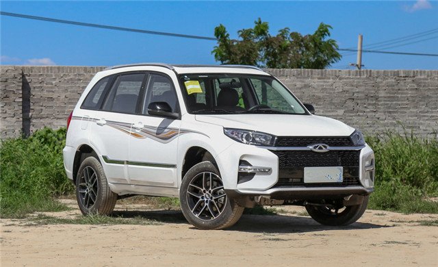 好开不贵的小型SUV，皮实又可靠，5.99万元起拥有外挂式备胎