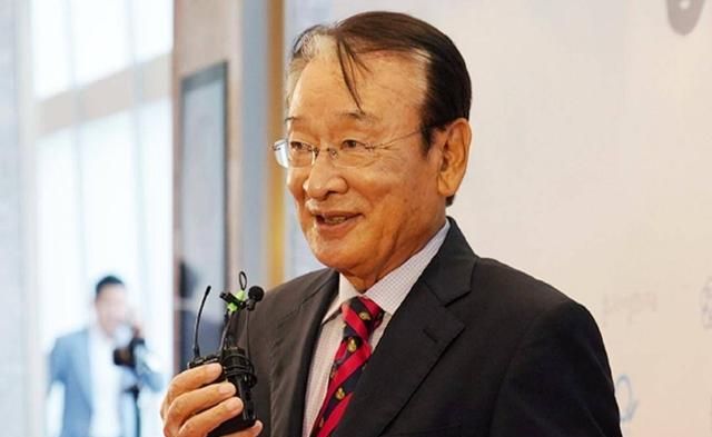 85岁李顺载被sbs报道曾压榨经纪人火速辟谣后双方欲对簿公堂