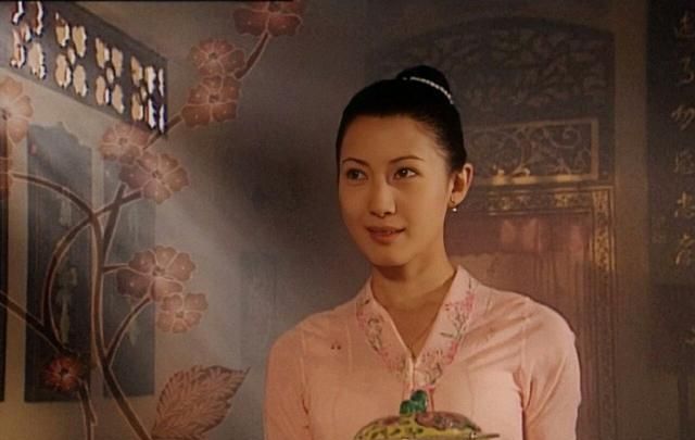 12年后新版《小娘惹》开播惹回忆杀,老版女主欧萱发文感谢,感动