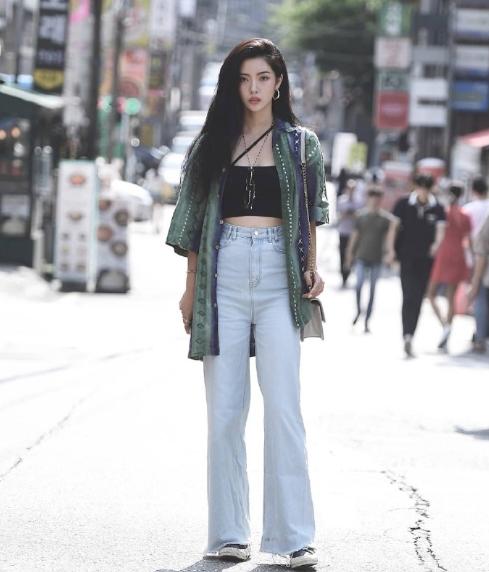 韩国网红个个都好时尚三七分穿搭尽显好身材视觉上都是大长腿