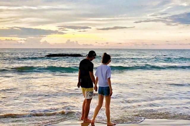 白冰节目回忆离婚爆哭当年的京城四美感情都是跌宕起伏