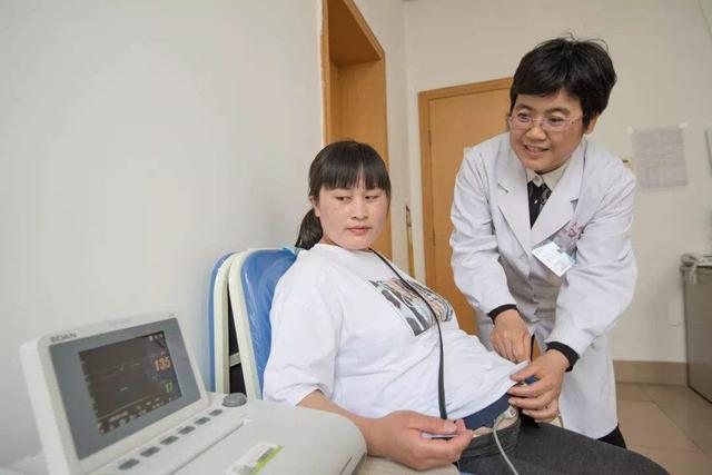 到了孕晚期需要每周做一次胎心监护吗注意好这五点胎监一把成
