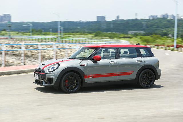 乐趣俱乐部！试驾小改款MINI JCW Clubman