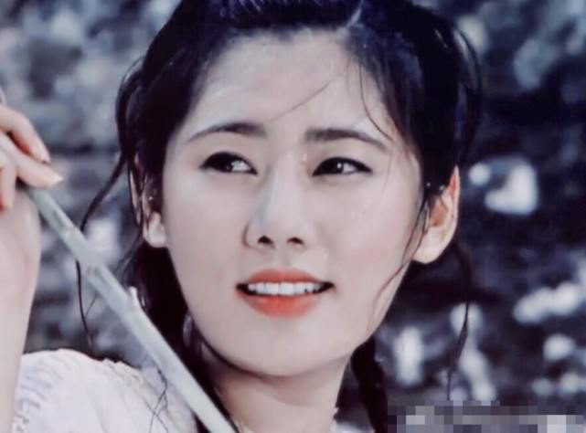 之前秋瓷炫在《大旗英雄传》之中出演了女主角水灵光就是特别美,造型