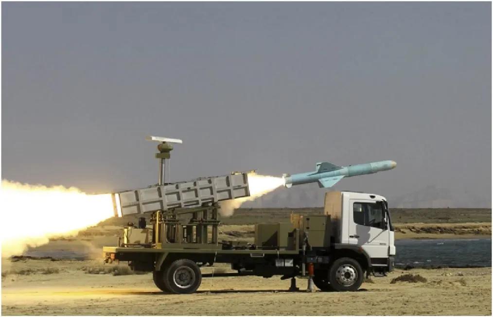 知耻而后勇:伊朗试射远程反舰导弹,海面一声巨响,敌舰炸成碎片