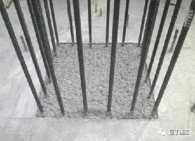 建筑梁柱墙柱后浇带女儿墙等重点部位浇筑混凝土要注意啥