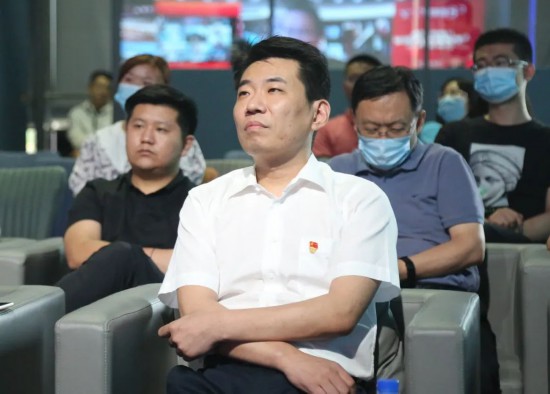 刘皓,市委宣传部副部长赵善海,团市委副书记王玺,济南广播电视台党委