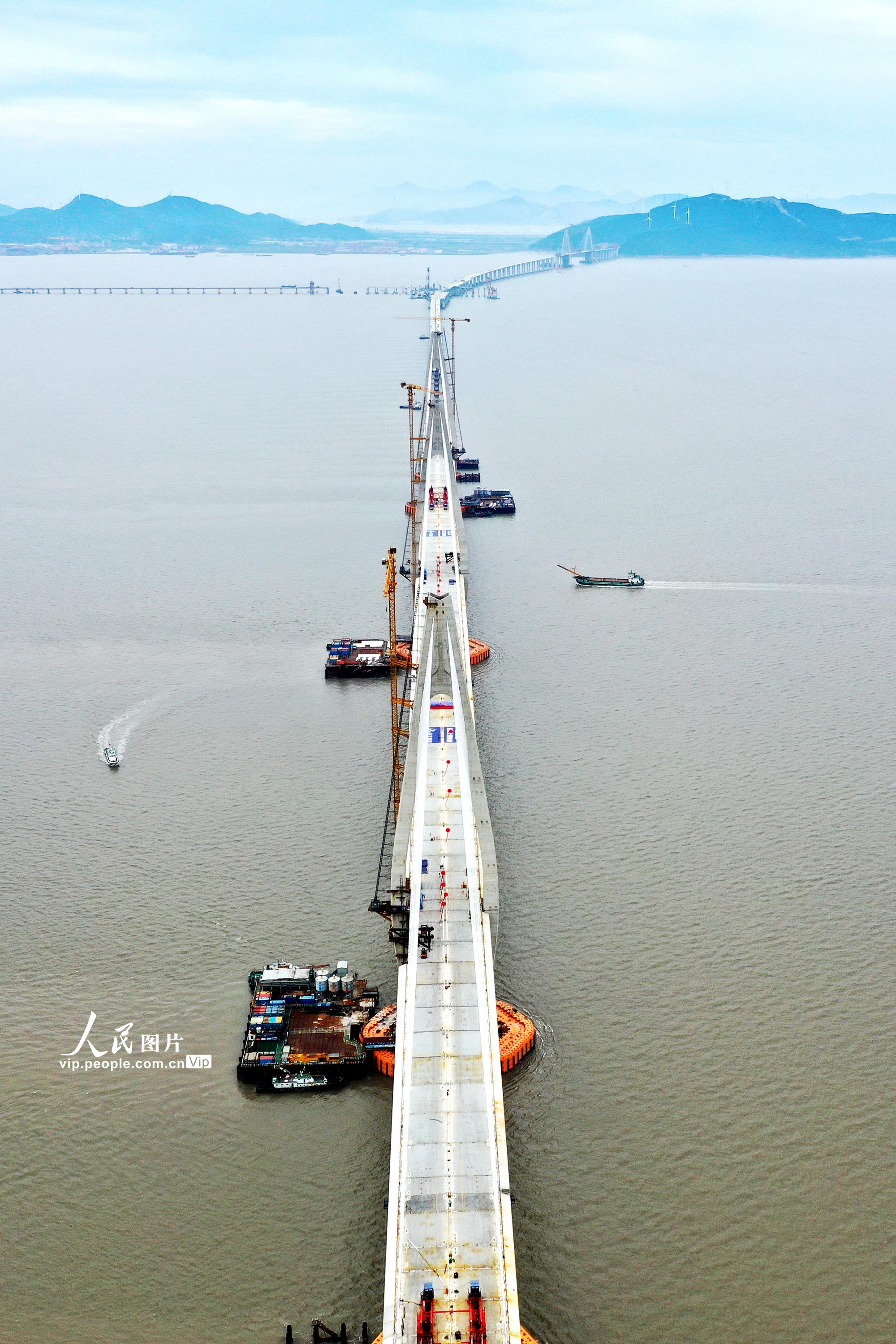 舟岱跨海大桥主通航孔桥合龙 岱山将告别海上悬岛时代