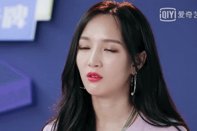 快去拿眼影试一试,或许你也是适合浓妆的漂亮姐姐嘛～图片来源:网络