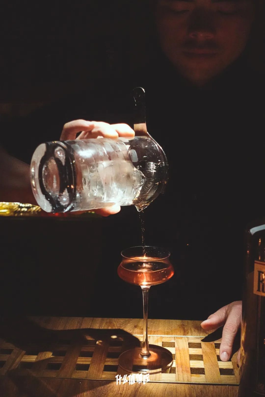 上海| 今夜,你还缺一杯酒|调酒|酒吧|调酒师_新浪新闻