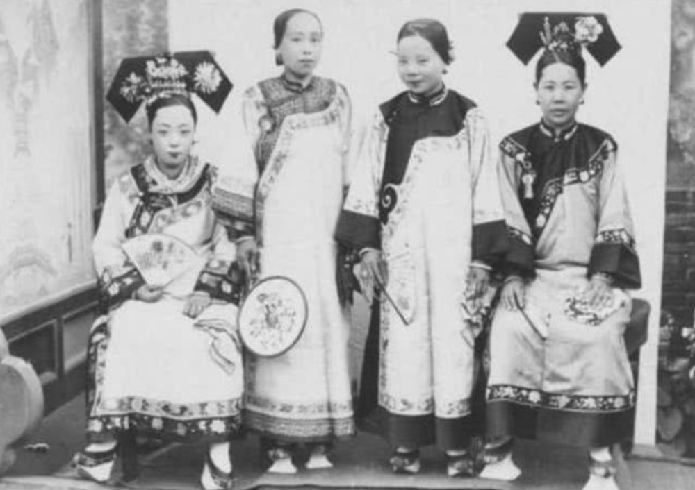 清朝真实老照片:每个妃嫔都很丑,为啥还能被选入宫?