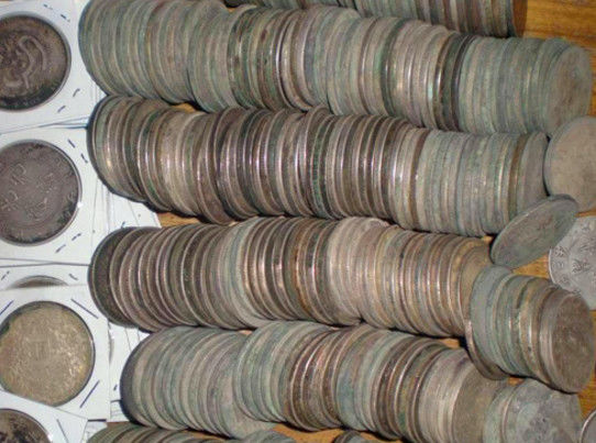 农村男子挖出大量古钱币，专家的一番话却吓得他面如土色!休闲区蓝鸢梦想 - Www.slyday.coM