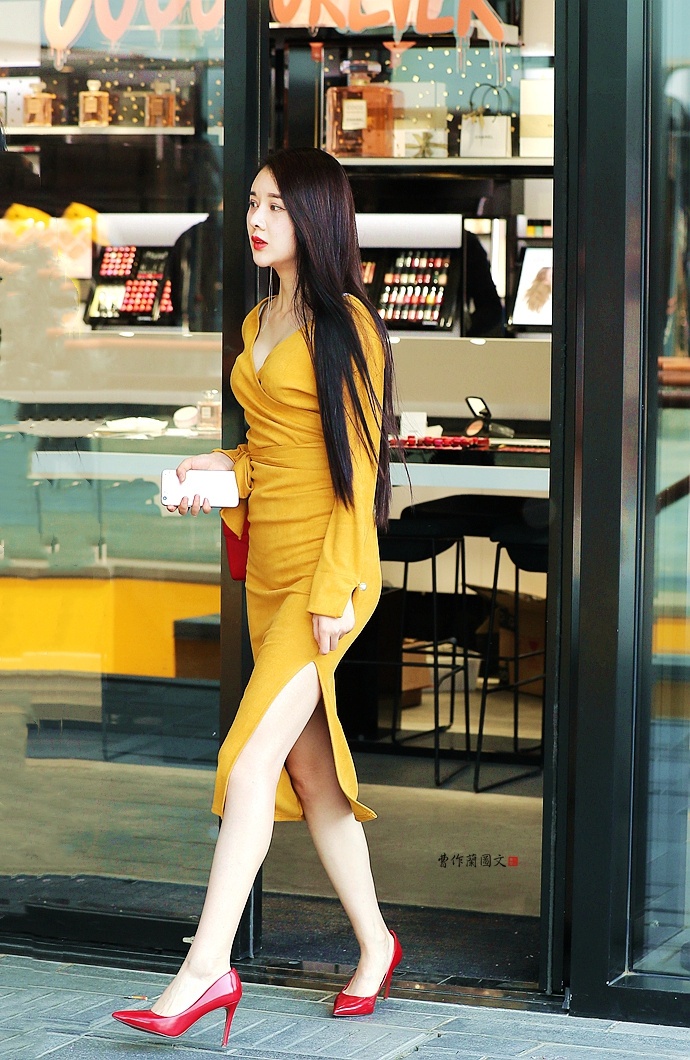 街拍高跟鞋美女不仅仅是拉升身高