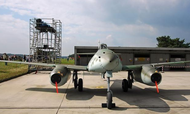 降维打击的me-262,曾创造1比4战损比,为什么挽救不了第三帝国