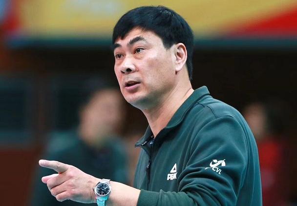 细数陈友泉的功与过!曾豪夺1冠1亚不可磨灭,距顶级主帅仍有差距