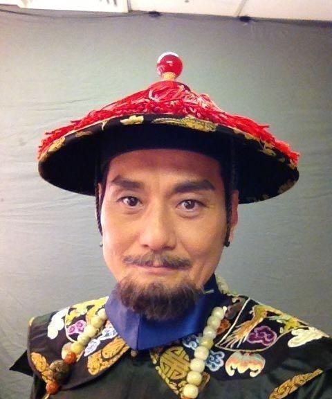 62岁香港男演员创业成功直言男人最重要的是选择对的老婆