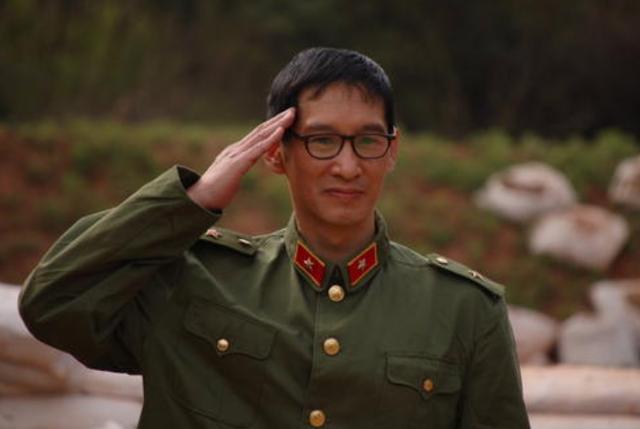 系列剧里面,王劲松饰演过两个角色,一个是天才特种兵雷克明,一个是