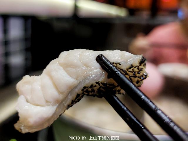 霜降雪花牛肉粒和顶级龙趸皮打边炉,吃到扶墙出