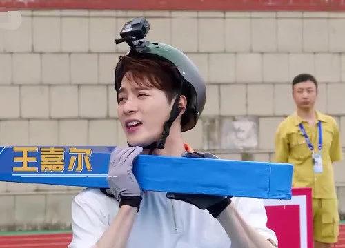 他在之前的时候参加过一次《奔跑吧》