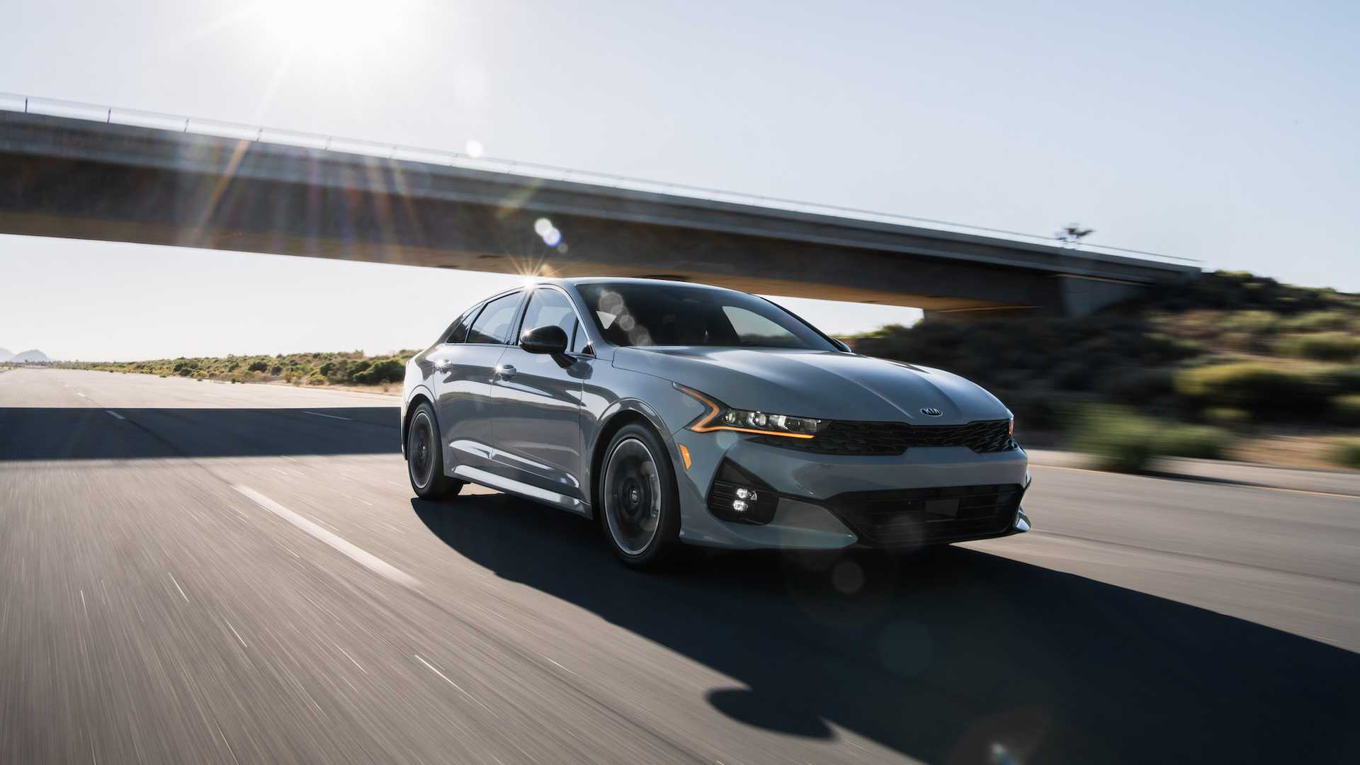 运动化升级!起亚k5 gt/gt-line官图发布!